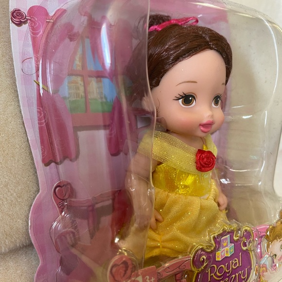 Disney Royal Nursery Belle Doll - Picture 3 of 4